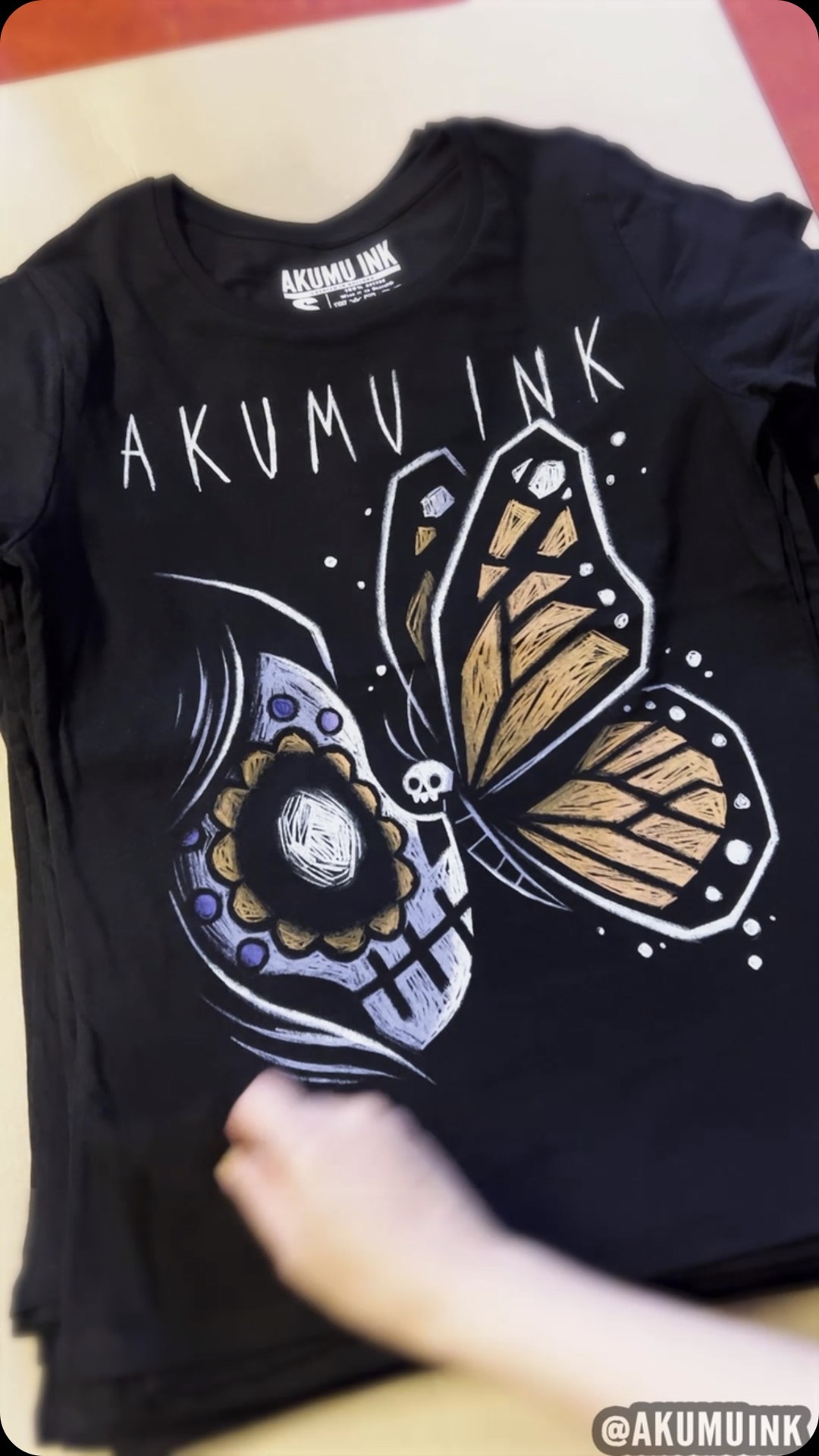 Akumu Ink Facebook ad: Printing a huge order of tshirts to restock…