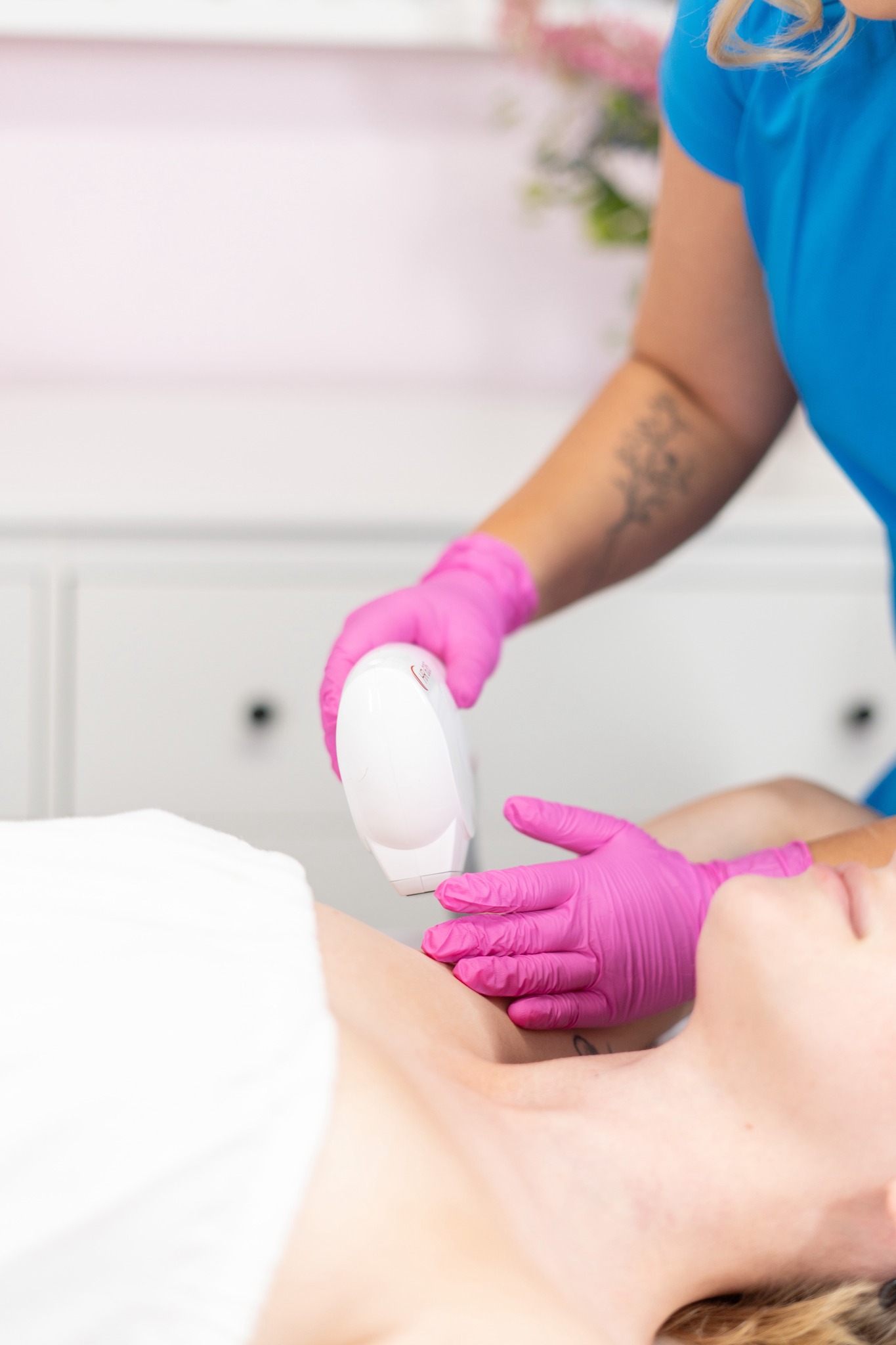 Mandelic Medical Aesthetics Facebook ad: Laser Open House