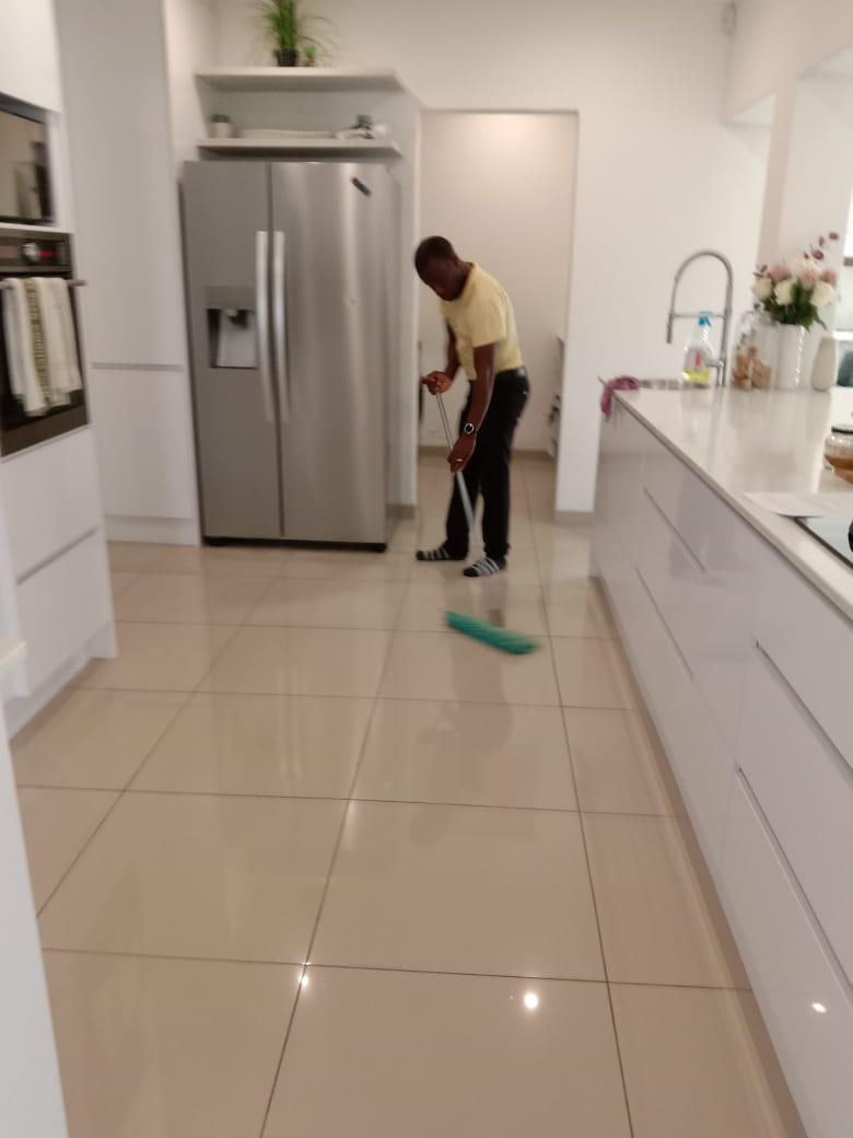 iShine Cleaners Facebook ad
