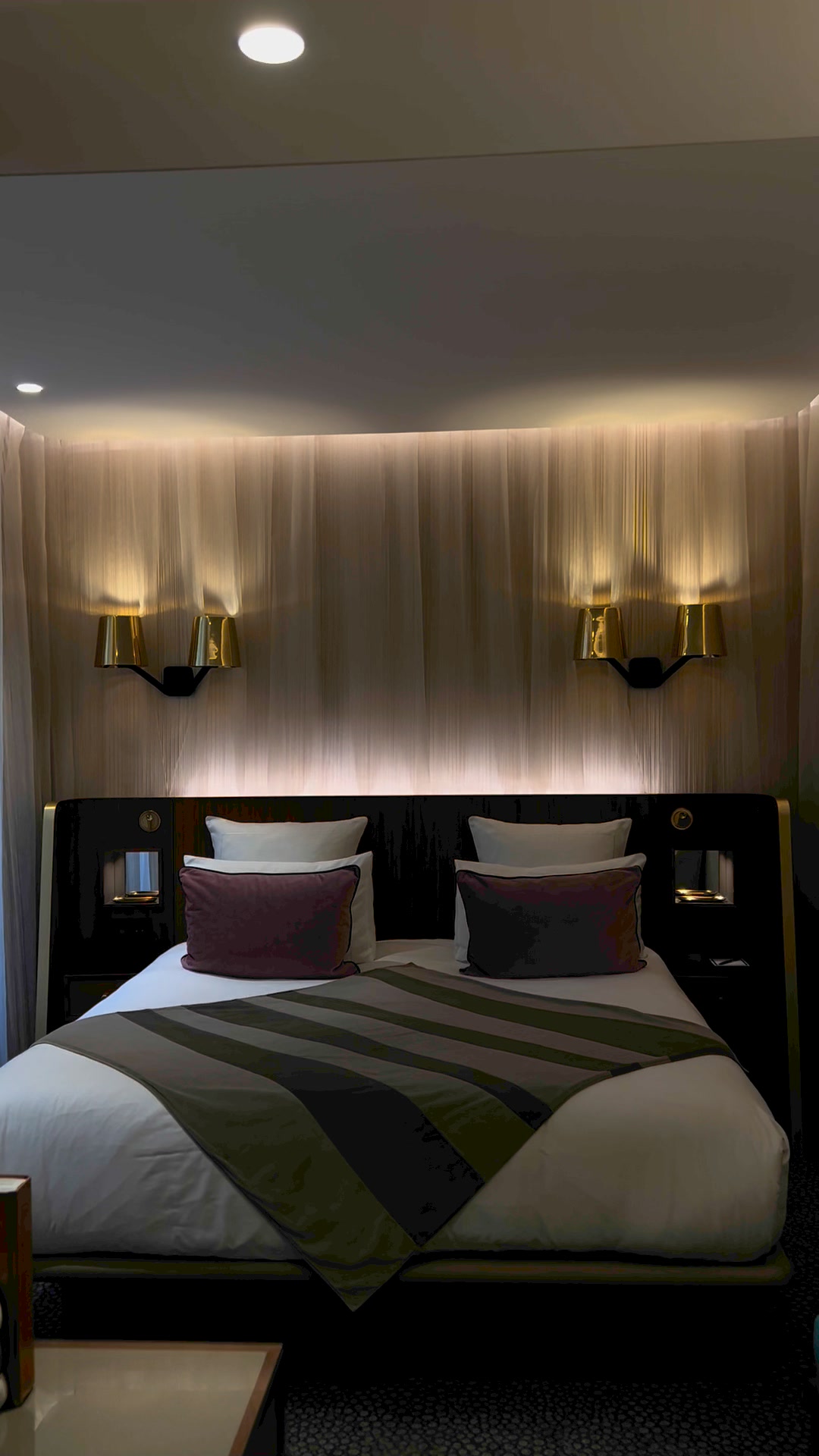 Staycation Facebook ad: Sortez du quotidien avec Staycation