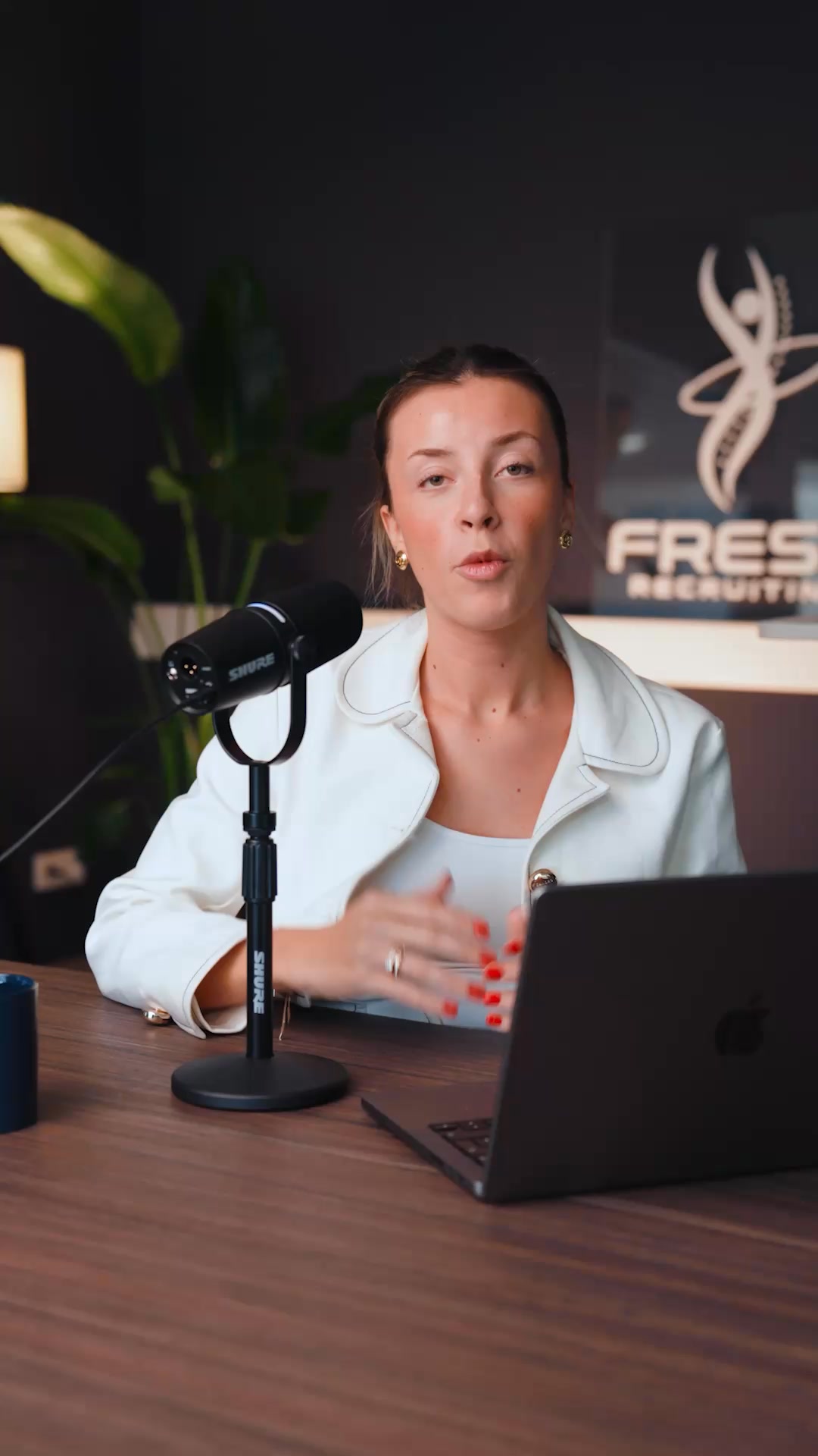 Frese Recruiting Europe Facebook ad: You are a physiotherapist? 300+ have already made it to…
