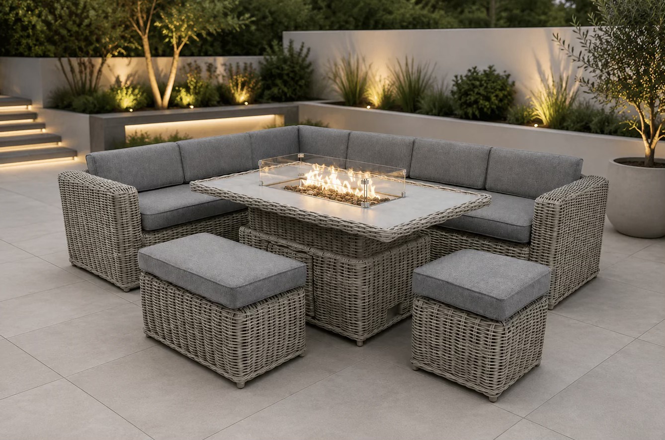 The Outlet Home Facebook ad
