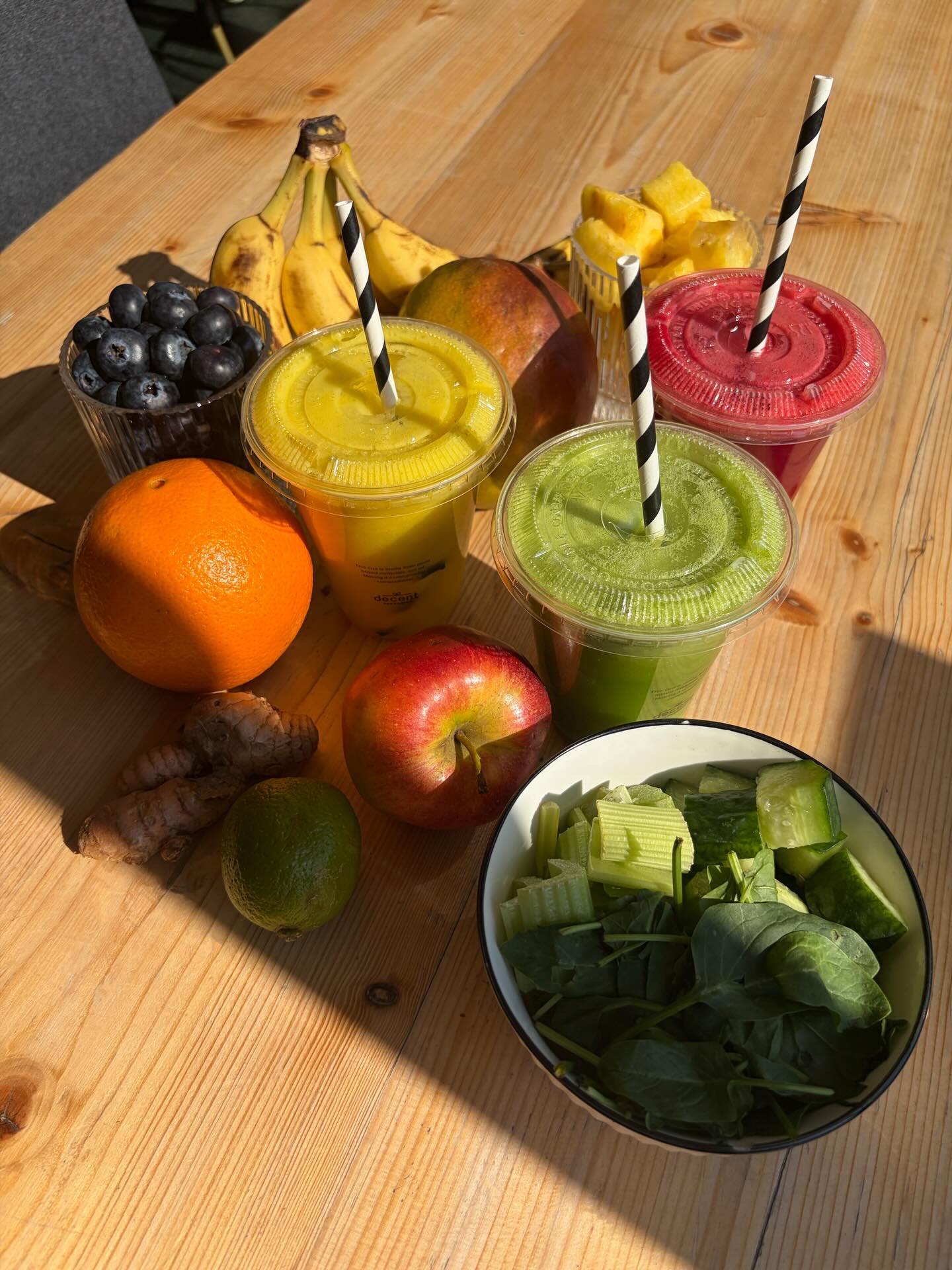Crumbles&Brew Facebook ad: Fresh, homemade lunches for your team