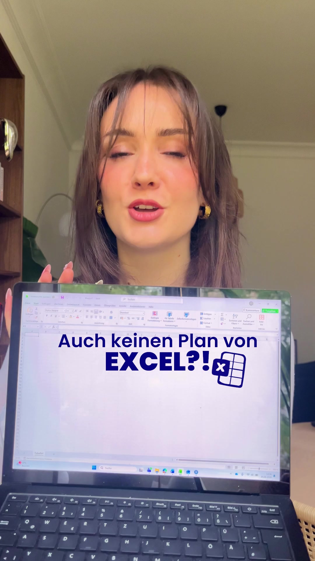 Uniwunder GmbH Facebook ad: Studi, hol dir dein Excel-Zertifikat