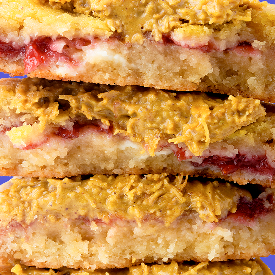 Lulis Gt Facebook ad: ¿Ya probaste la Raspberry Pistacho Lindt Cookie?