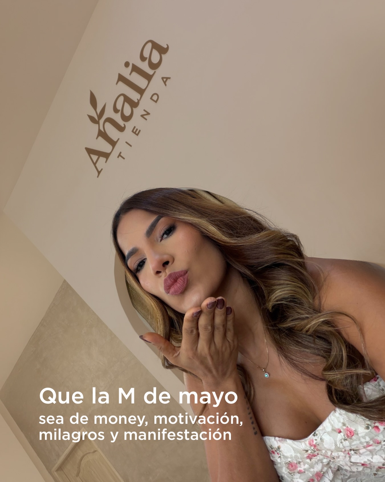 Analiatiendasb Facebook ad: Mayo comienza con el corazón lleno…