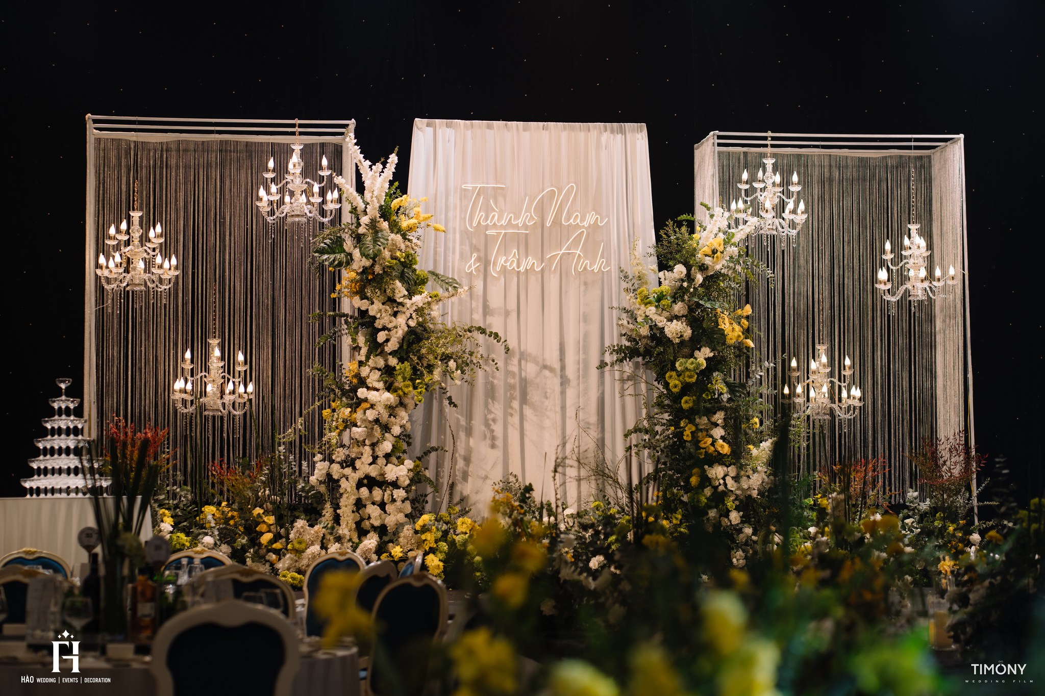 Hào Wedding & Events Facebook ad: Wedding hall - how to become a miracle!