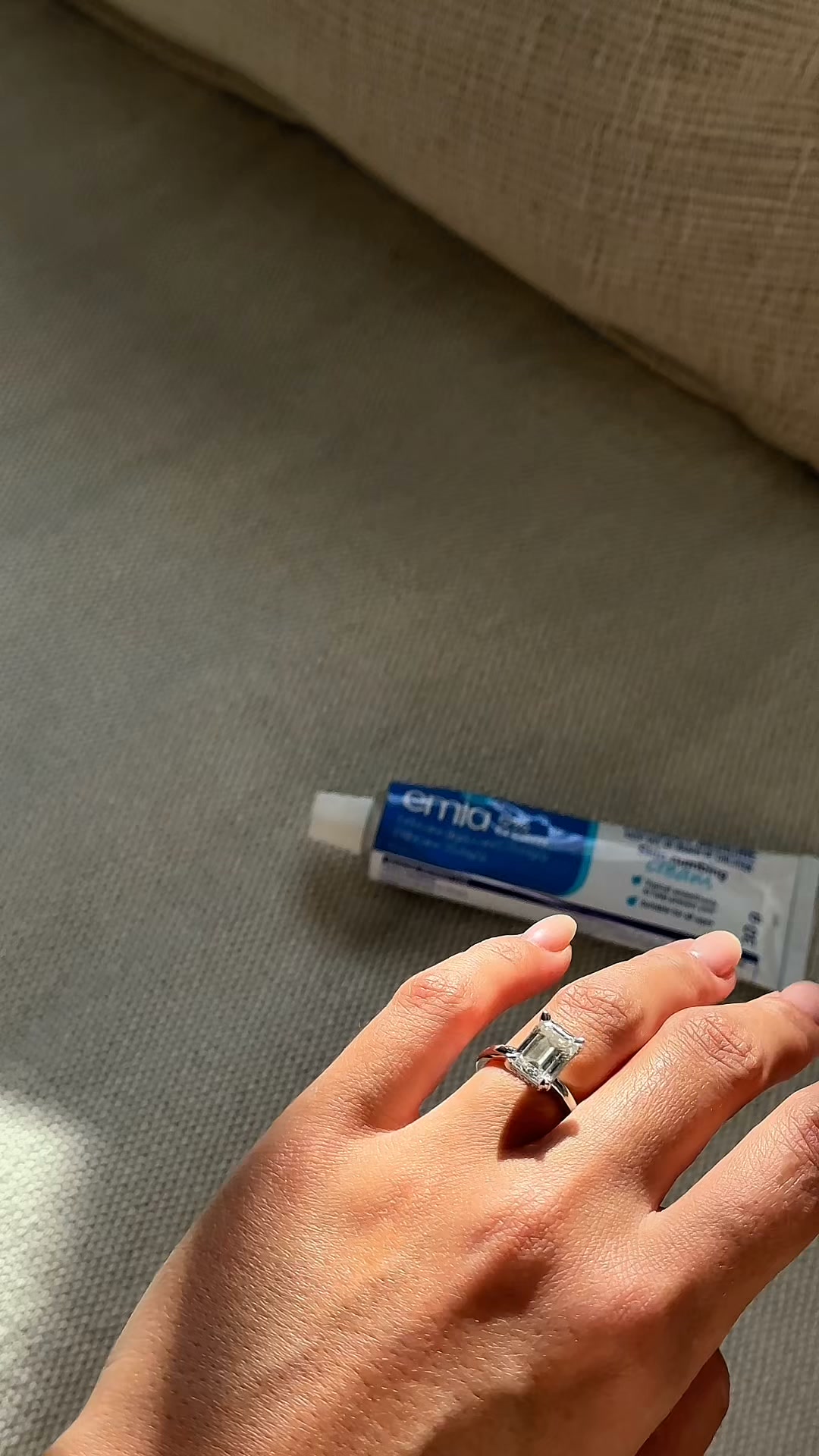 Chemist Warehouse Facebook ad: Shop Now
