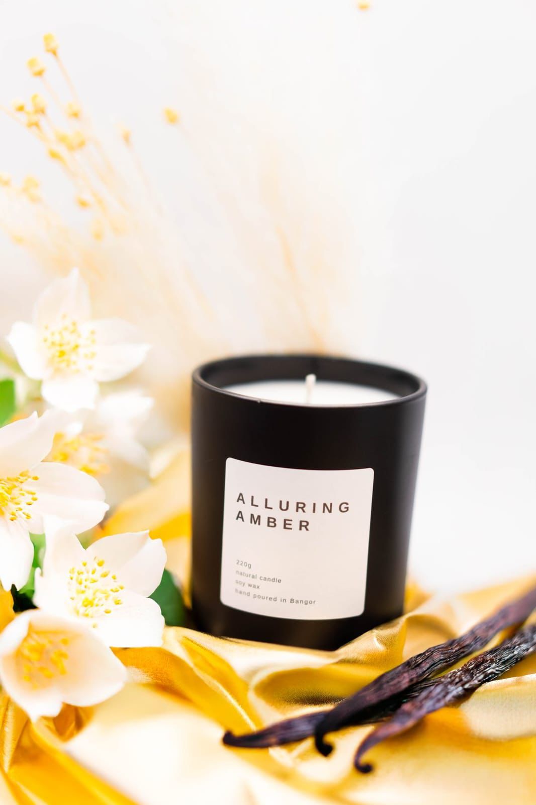 Makin' Scents Facebook ad: Shop now and enjoy FREE shipping on all…