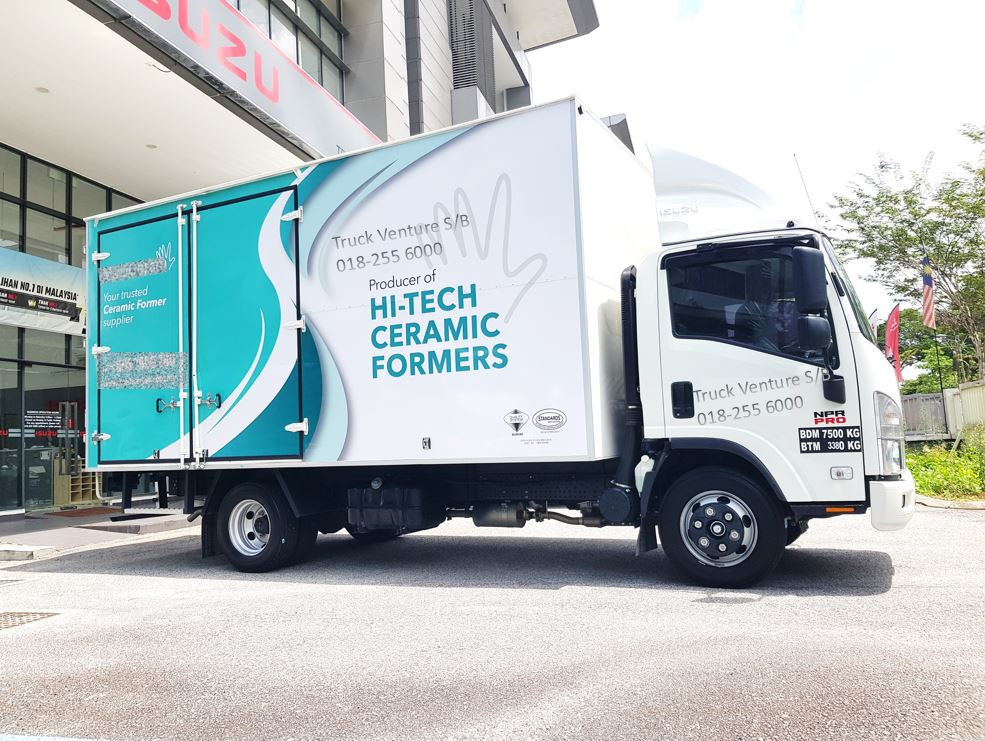 ISUZU Truck Venture Malaysia Facebook ad: Isuzu Lorry 16.5ft Sticker Aluminium Box (Model: NPR75UKH)