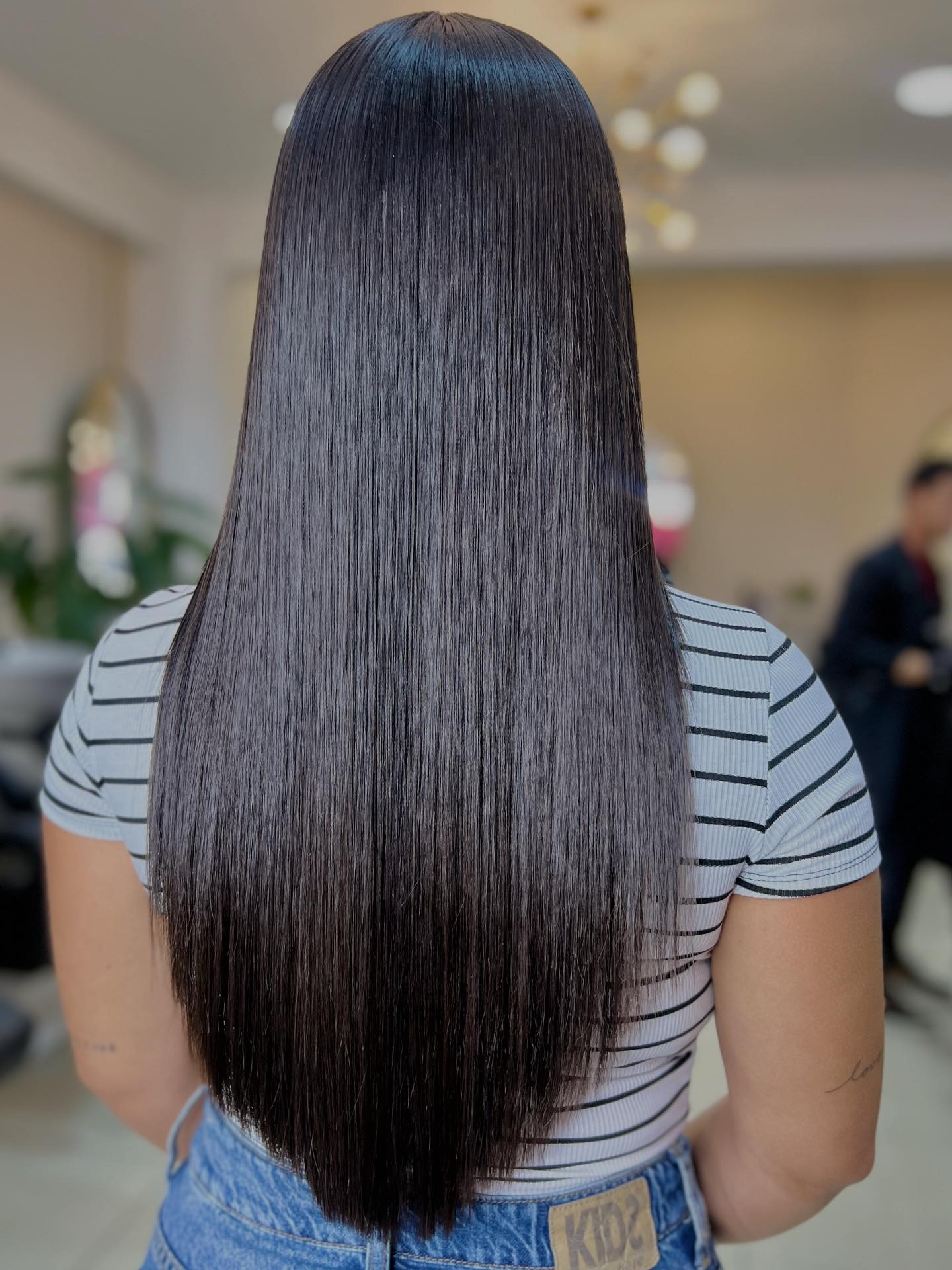 Sophie Hair Facebook ad: Cuando hablamos de Keratinas y lisos permanentes, no…