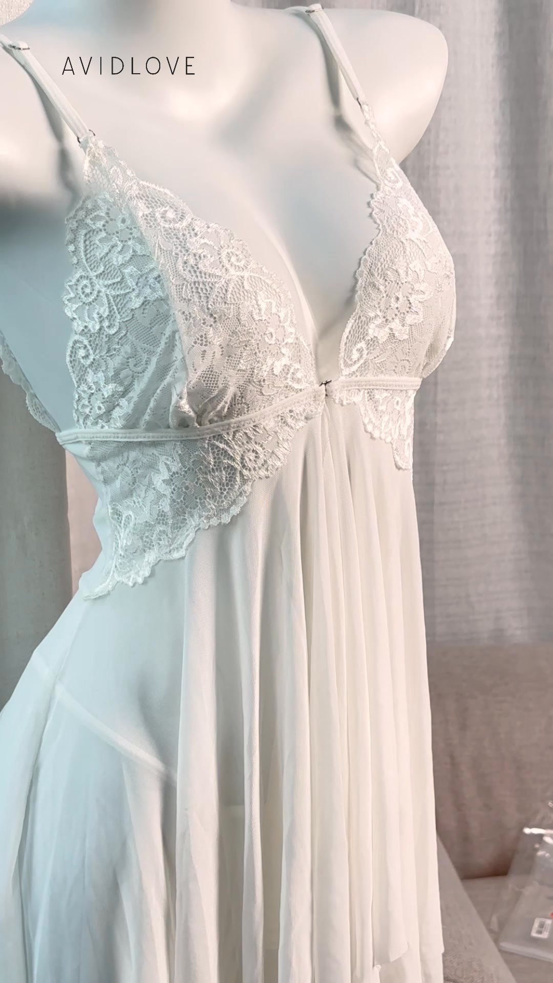 Avidlove Facebook ad: Lingerie that unlocks the night's magic with a…