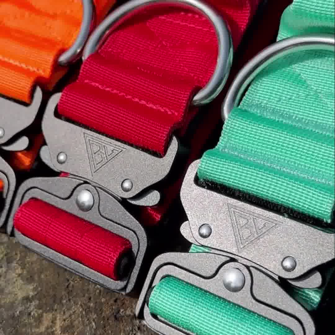 Bullsland Dogwear Facebook ad
