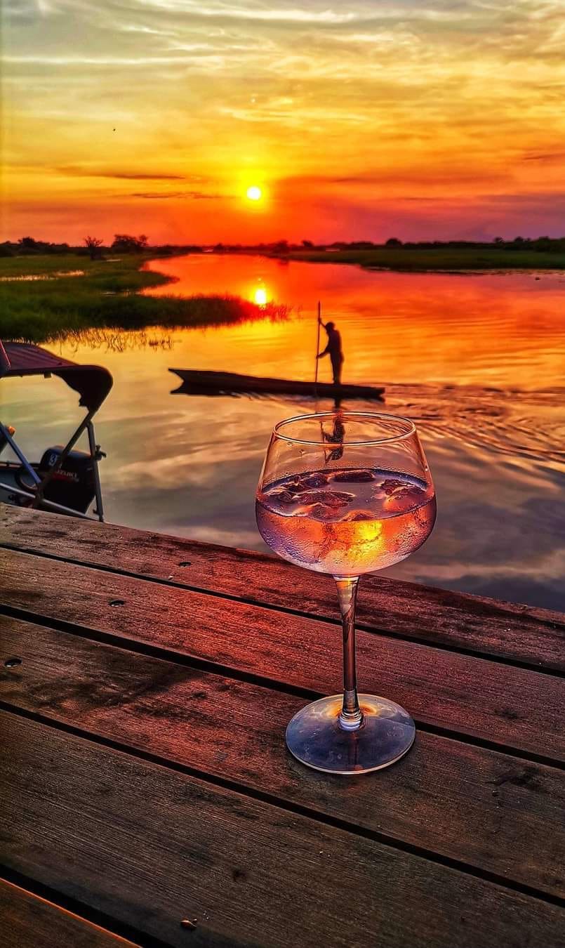 Kubu and Kwena Facebook ad: Kubu & Kwena Lodge.
