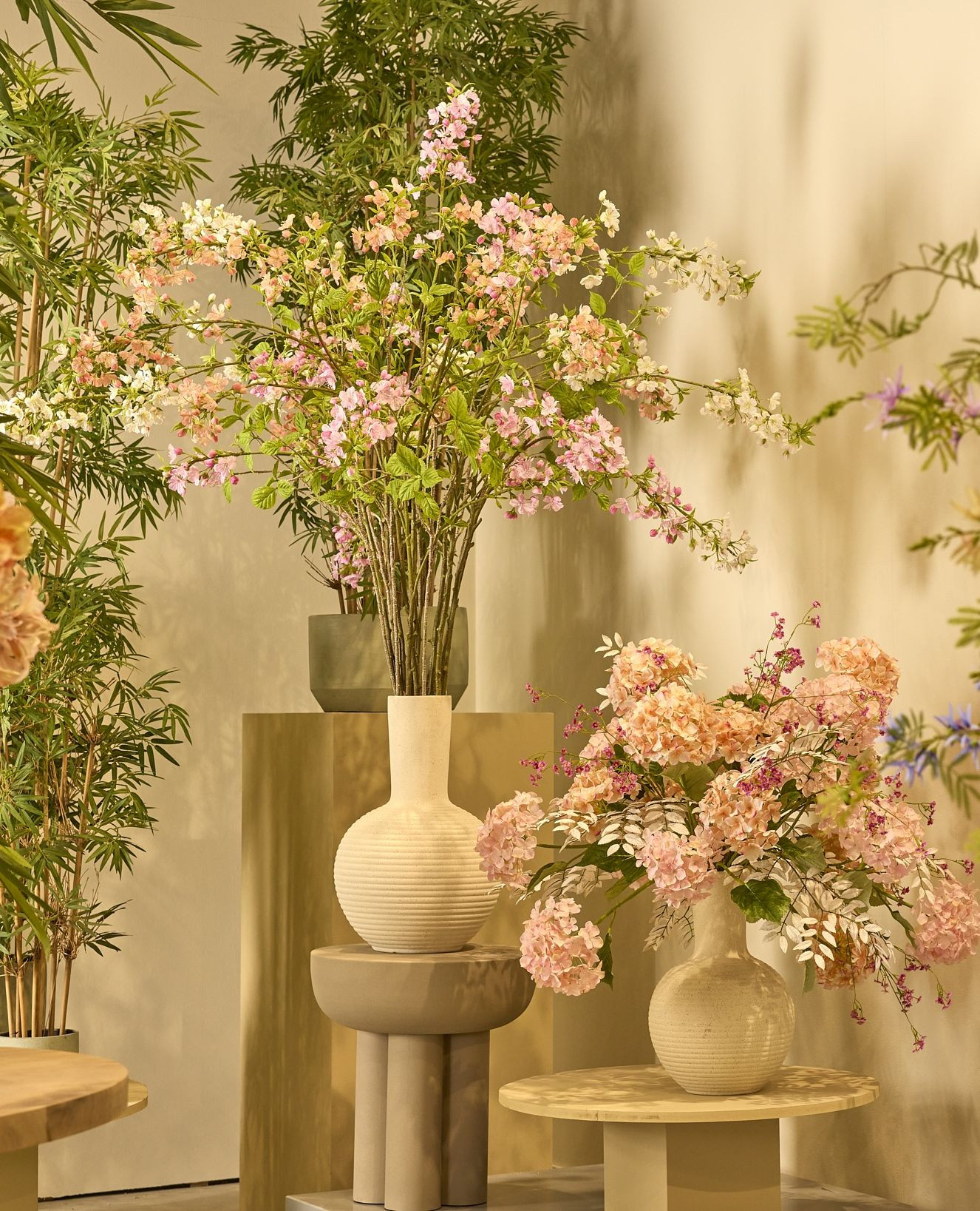 Jasaco NV Facebook ad: Bring nature indoors with the effortless beauty of…