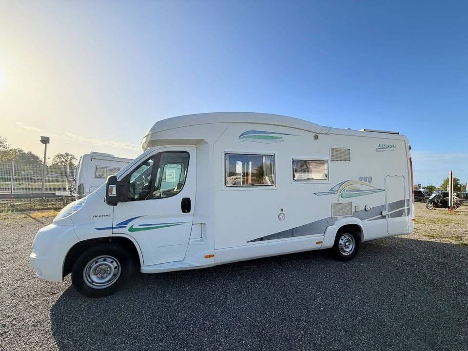 Mandataire Utilitaire & Reisemobil Kastenwagen Facebook ad: PRIX: 9.000€ TTC.
