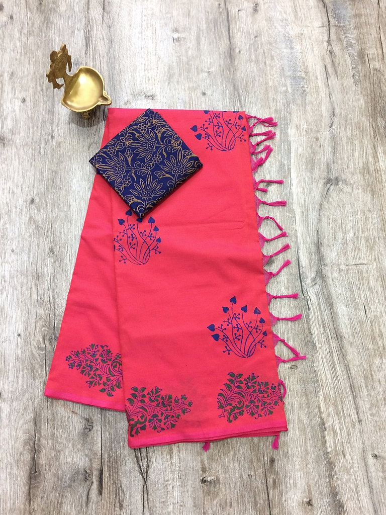 Haradhi Fashion Facebook ad: Onam Sarees • Setmundu • Dhavani, Now Live!