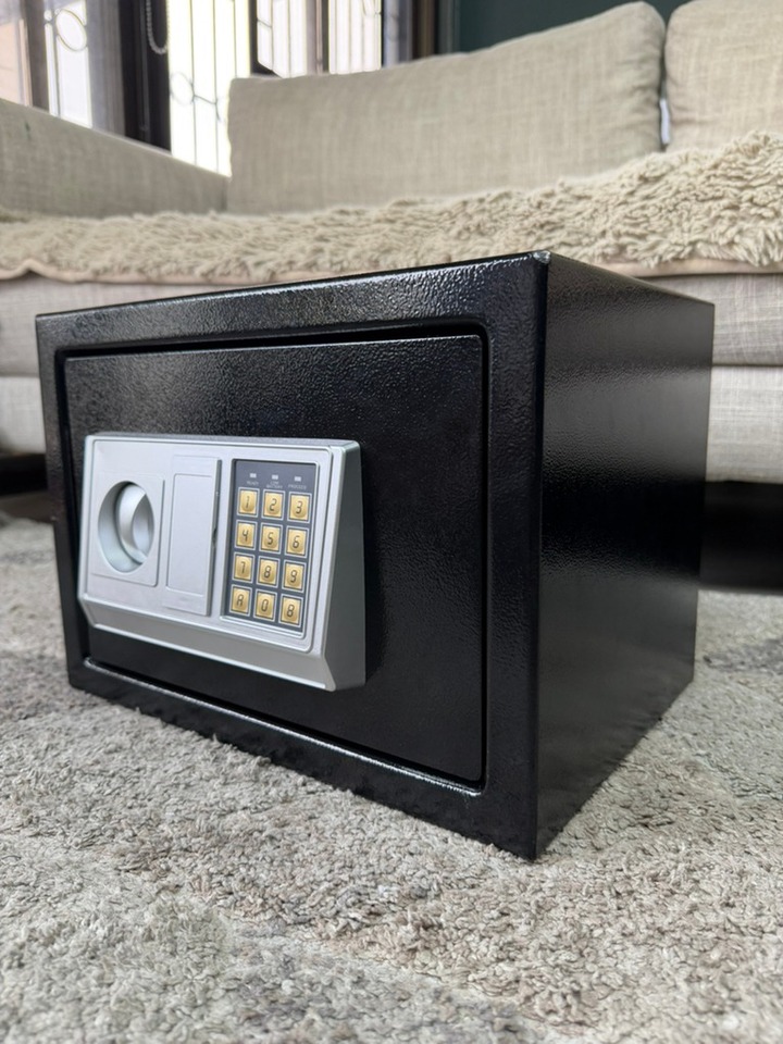 Shopee Facebook ad: Digital Safety Box