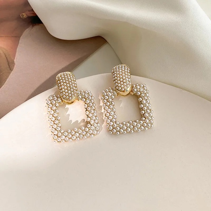 AliExpress Facebook ad: New User: Special Offer!