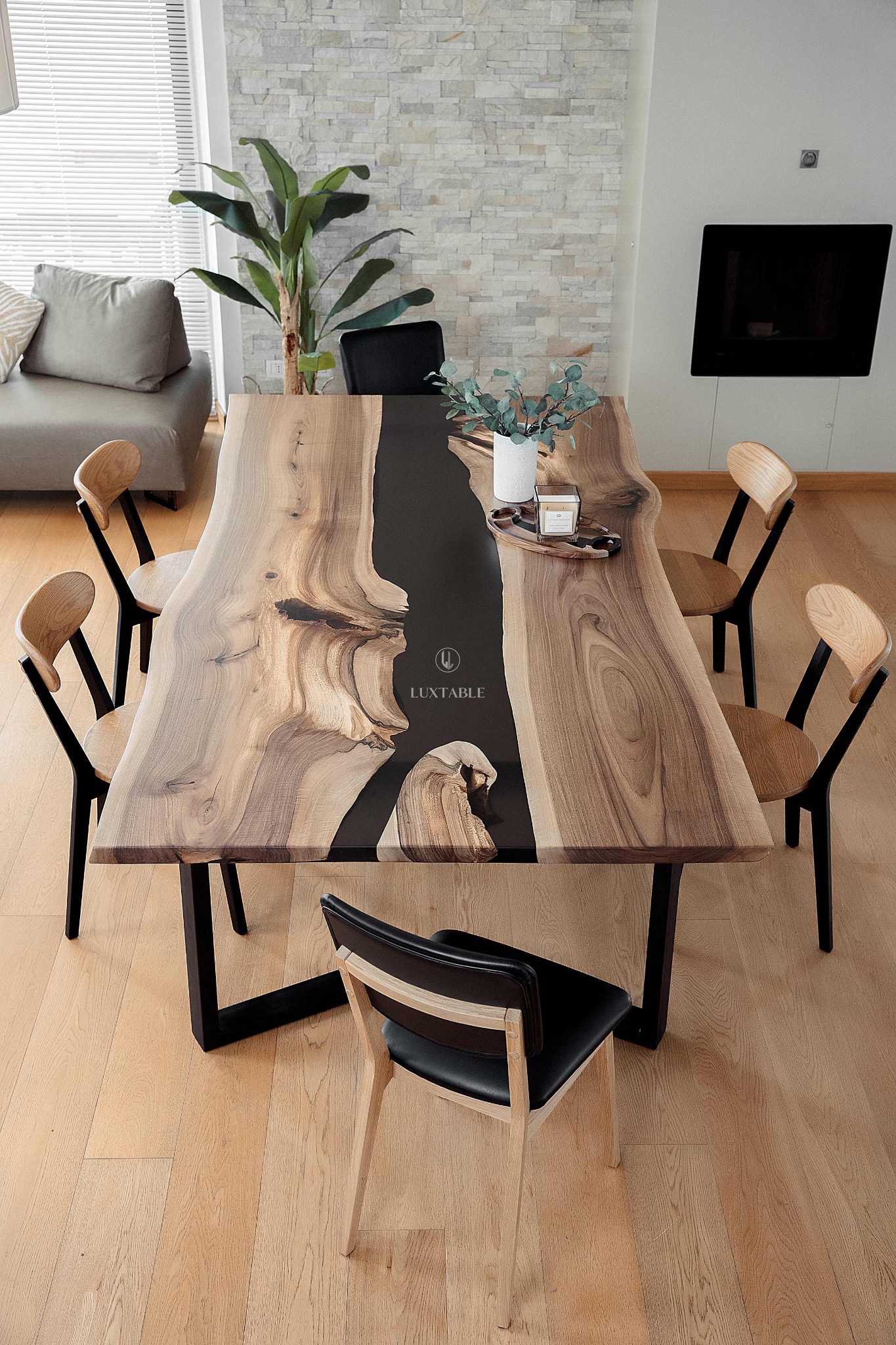 Luxtable - Tables en bois et Résine Époxy Facebook ad from Jun 22, 2024