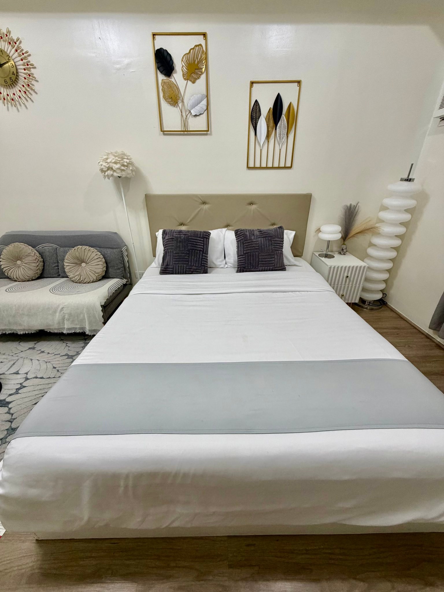 Stay-N-Go Condotel in Lahug Cebu Facebook ad: COAL ROOM