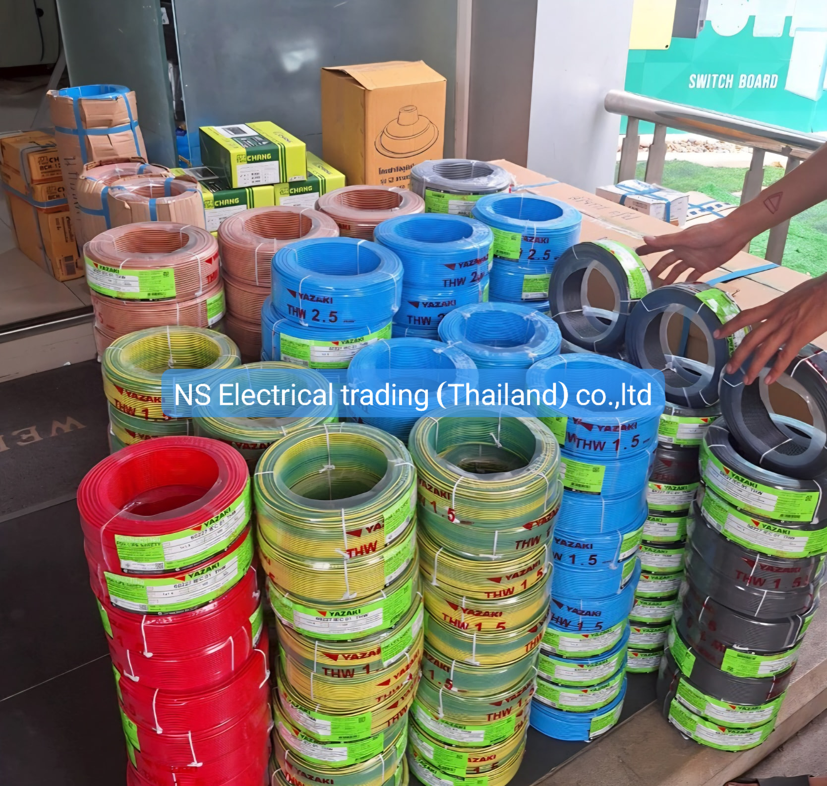 Nsขายส่งอุปกรณ์ไฟฟ้าทุกชนิด Facebook ad: รอจัดส่งถึงหน้างานค่ะ