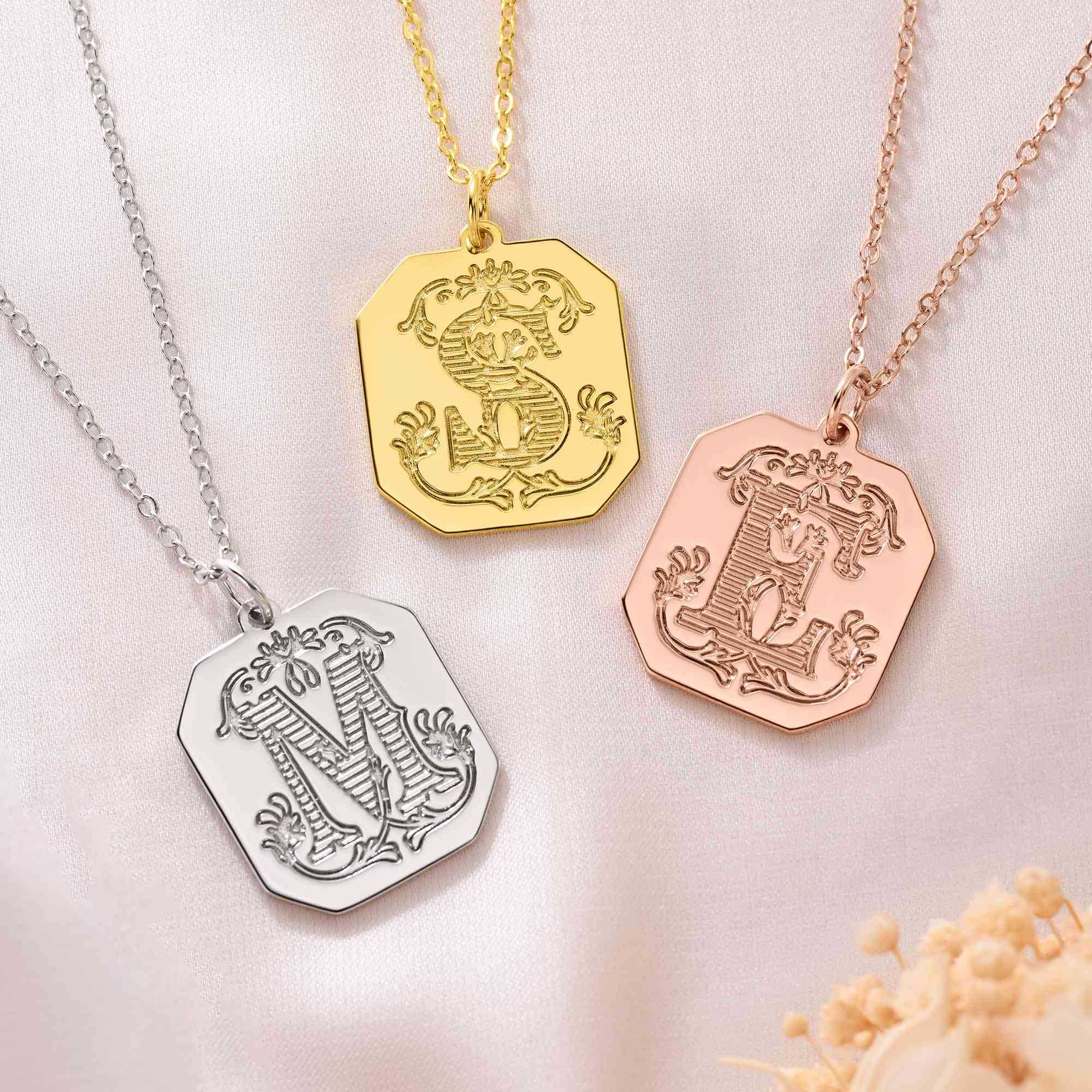 Getnamenecklace Facebook ad