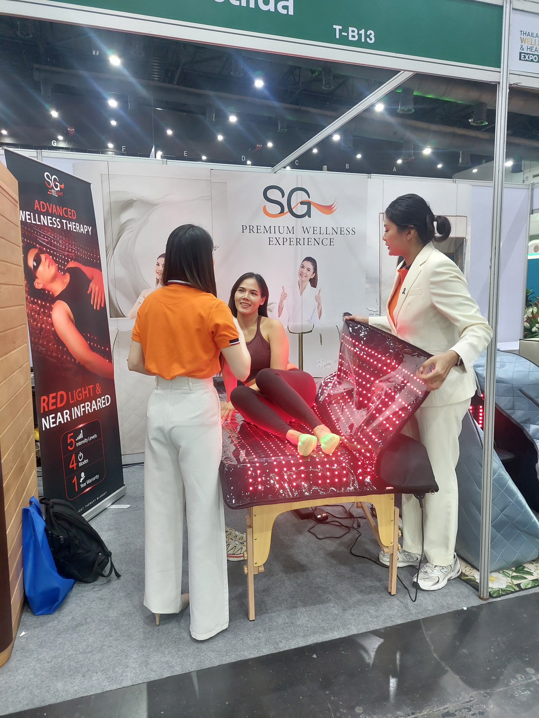 ผ้าห่มเอสจี Red Light Blanket - ฟื้นฟู ชะลอวัย SG Longevity & Wellness Facebook ad