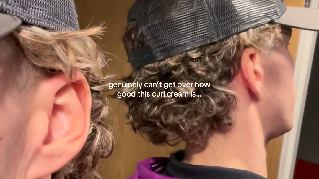 bsset.styling Facebook ad: The curl cream that just works