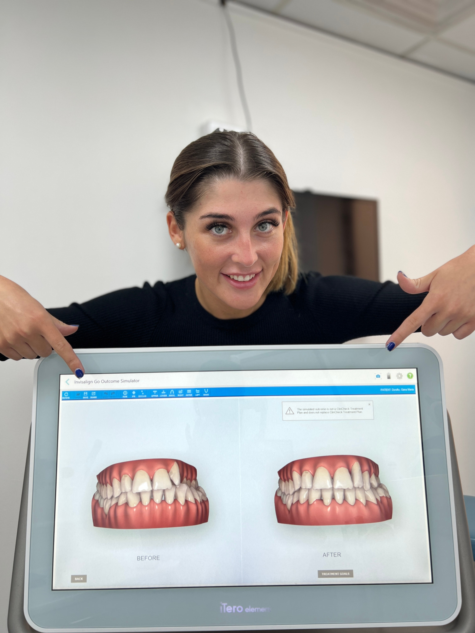 Sevenoaks Dental & Implant Centre Facebook ad: FREE Invisalign & Smile Makeover Open Day Consultation