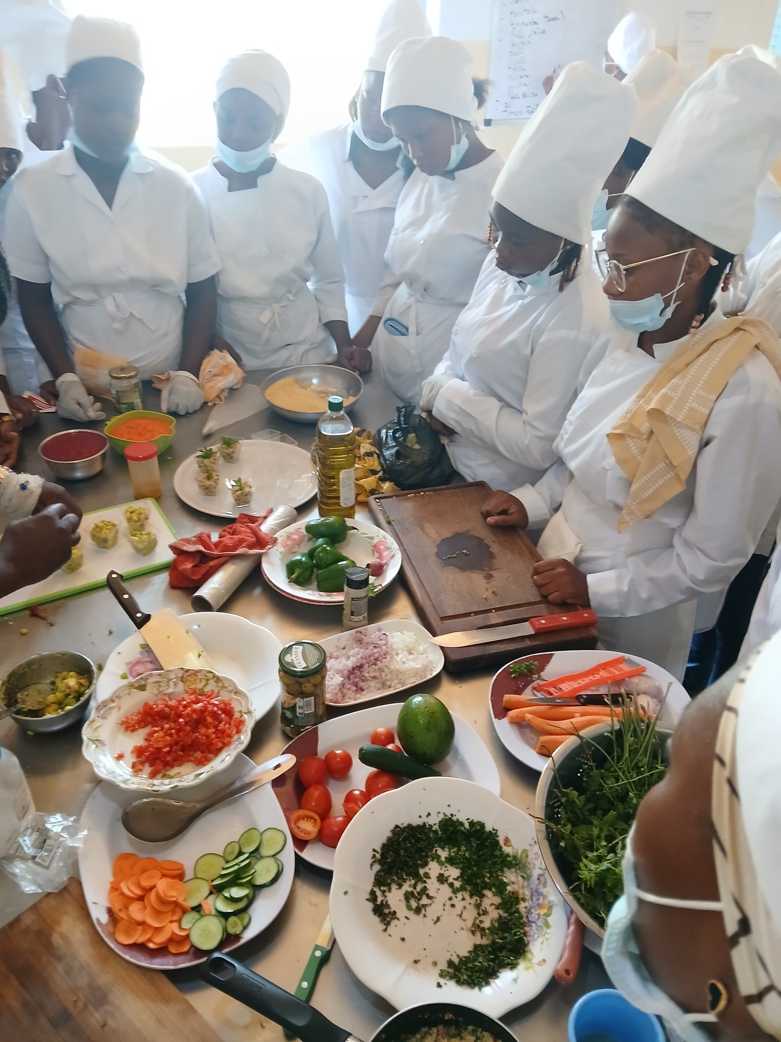 Ecole Des Arts Culinaires Et De L'hôtellerie Facebook ad: Notre formation vous permettra de développer tout le…
