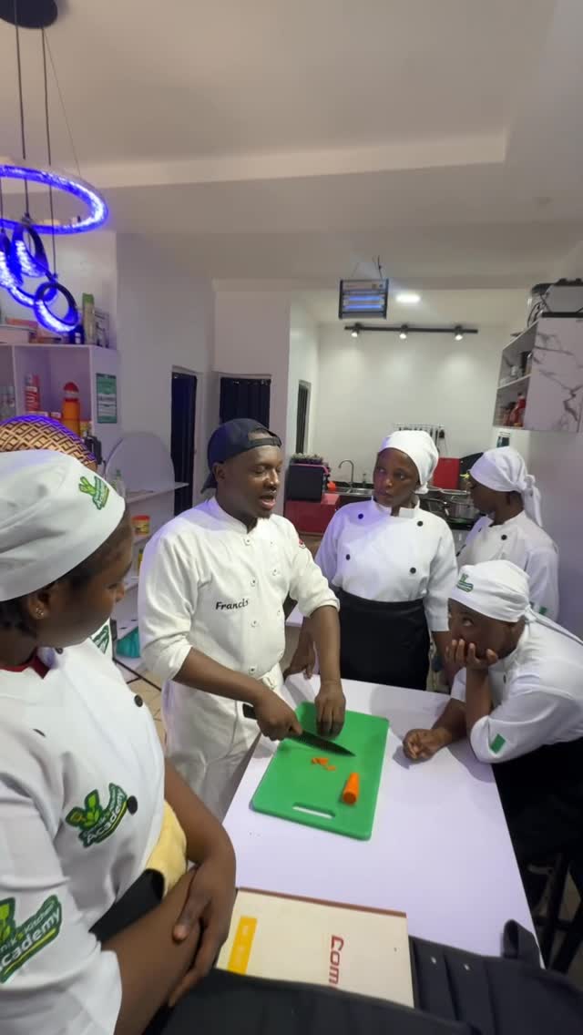 Denik’s Kitchen Facebook ad: When you enroll under Denik’s kitchen academy