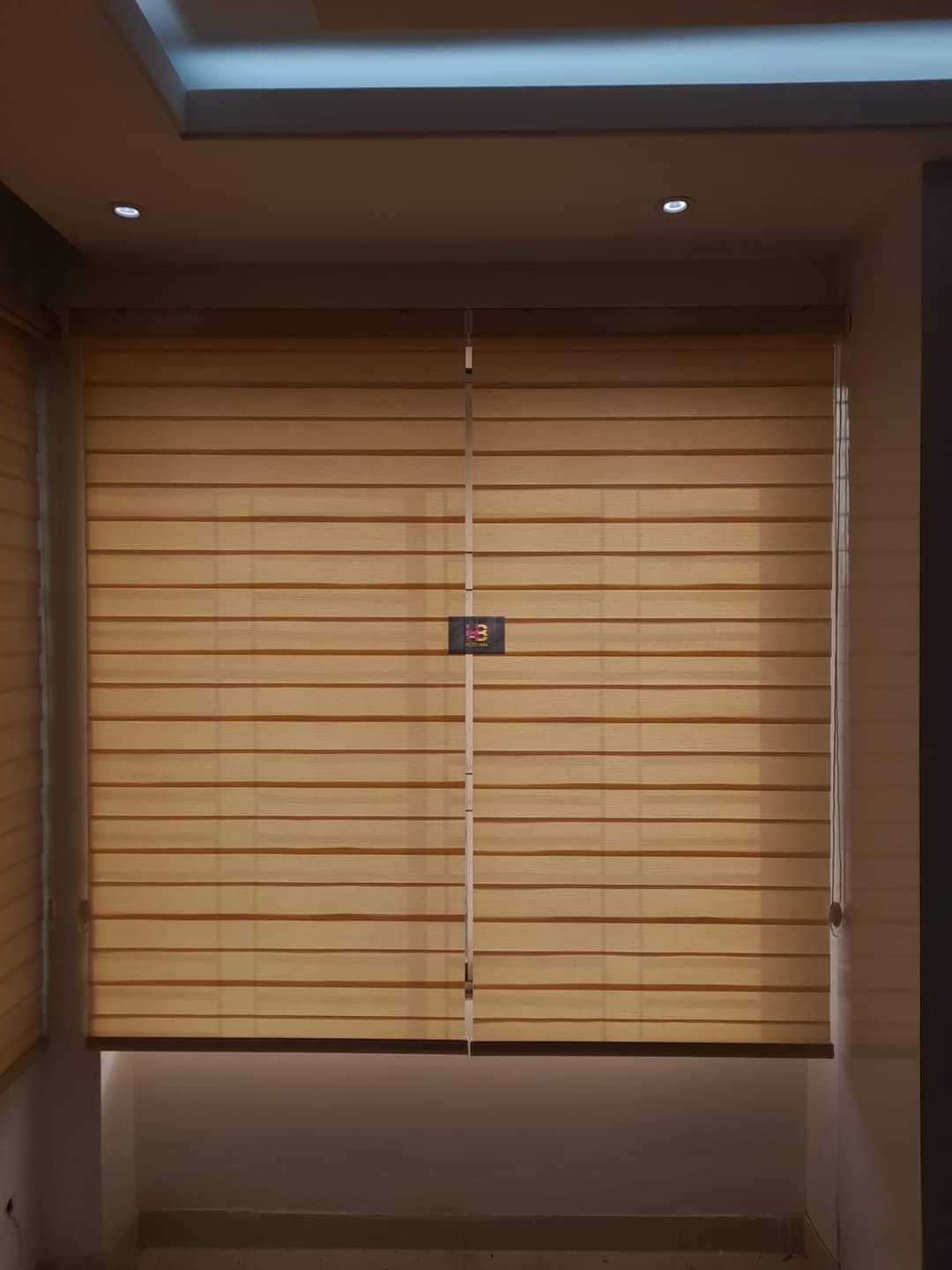 HB Vertical & Roller Blinds Facebook ad: Own company and wholesaler