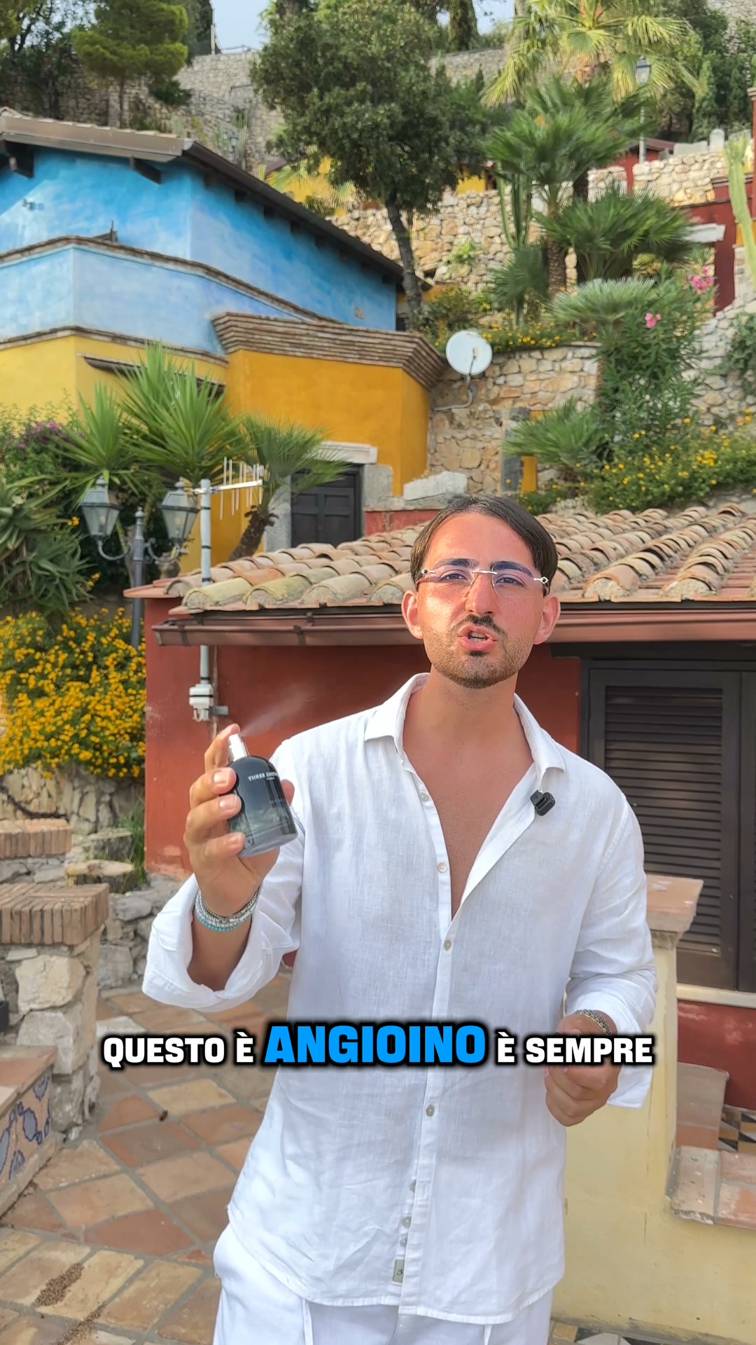 Three Brothers Formia Facebook ad: INTENSO, PERSISTENTE, INCONFONDIBILE.
