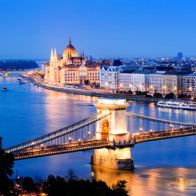 Riviera Travel Facebook ad