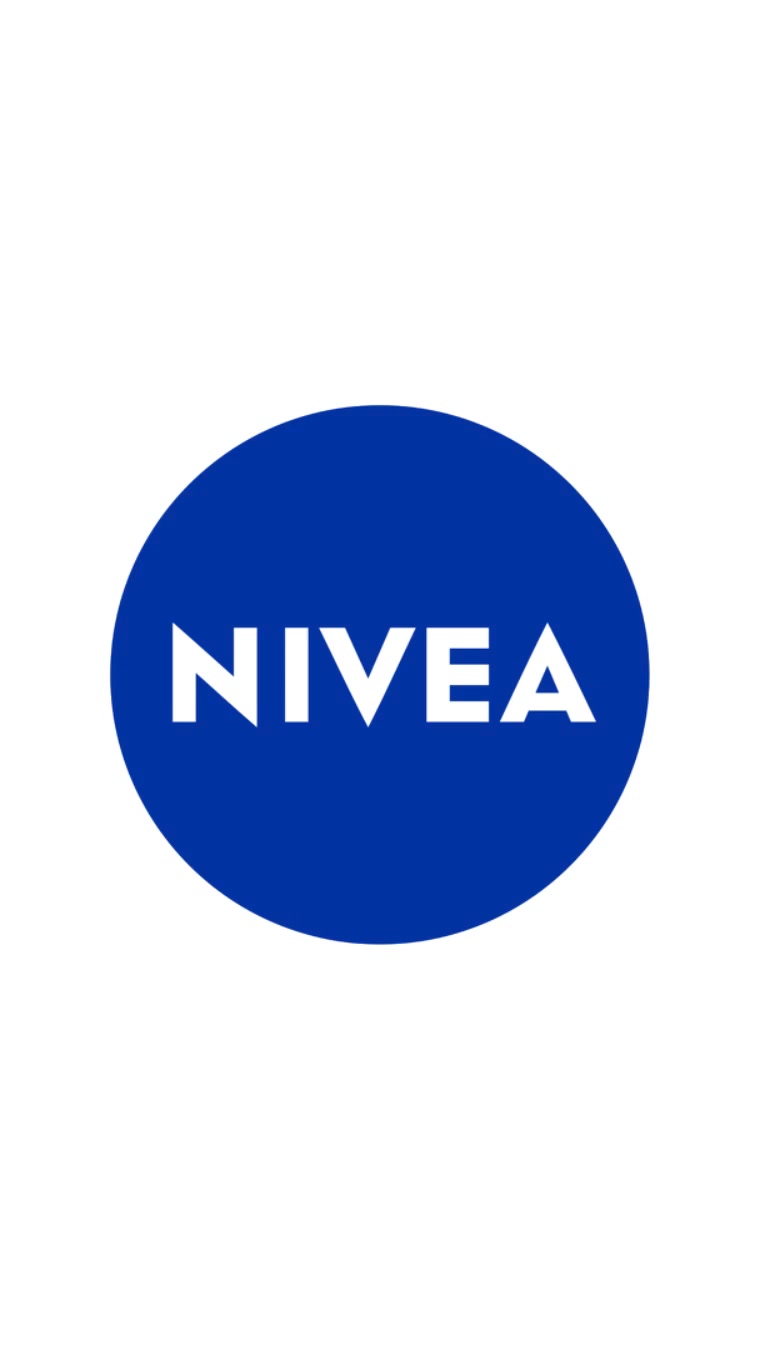 NIVEA Facebook ad: Glow in 5 days