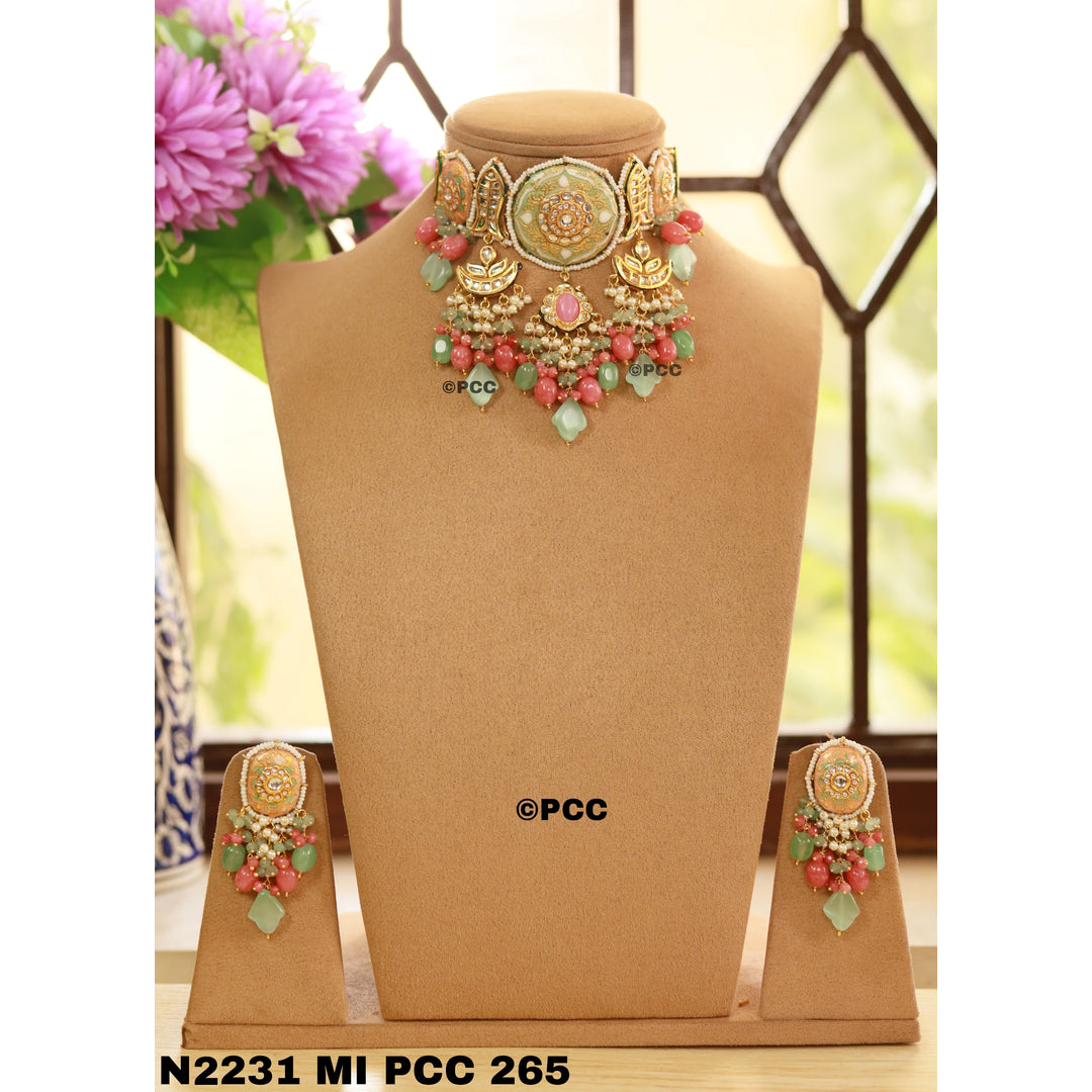 Pinkcity Craft Facebook ad: 10,000+ brides can't be wrong.