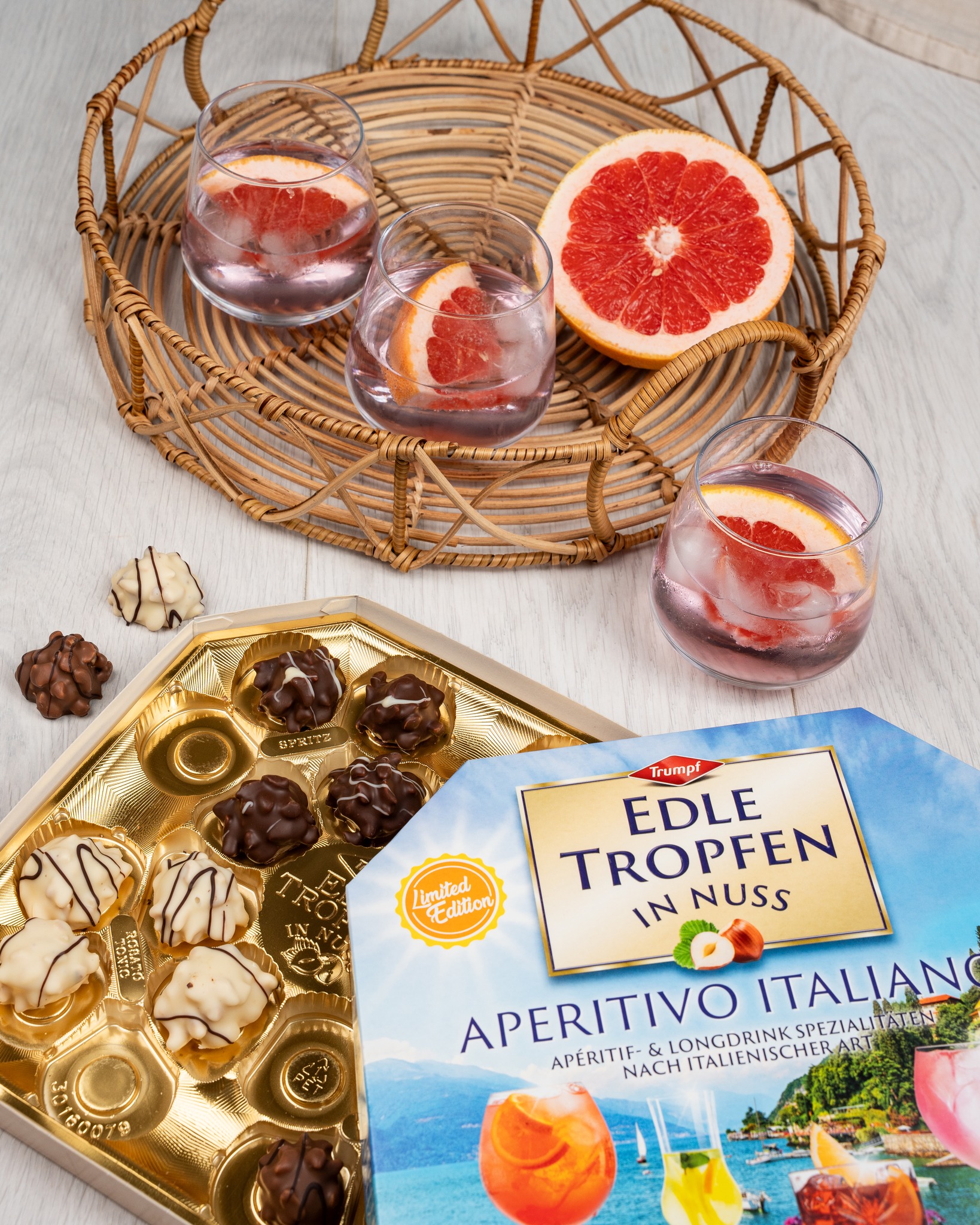 Edle Tropfen in Nuss Facebook ad: Liebe Edle Tropfen in Nuss-Fans!