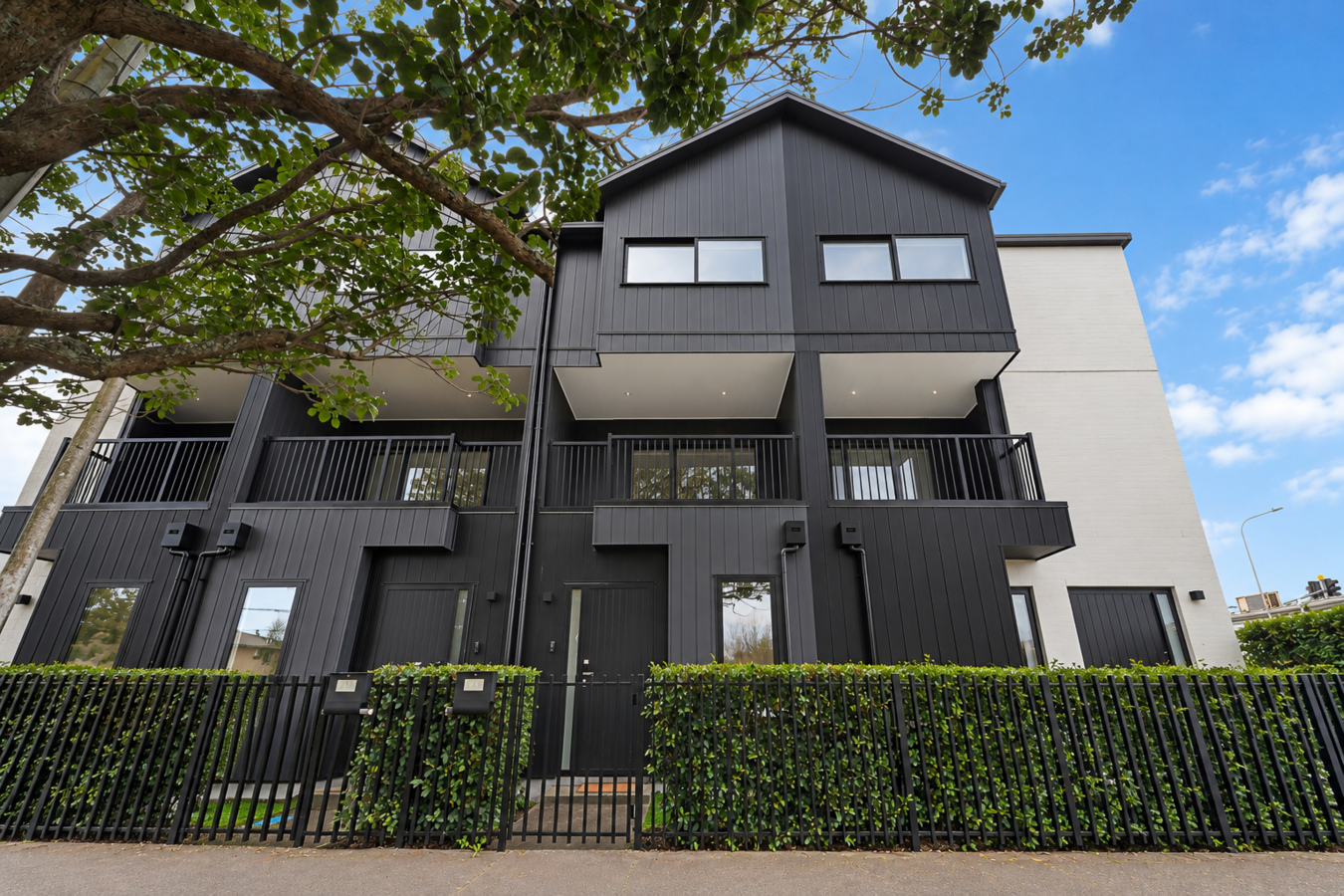 Barfoot & Thompson Facebook ad: 2/1D Orakau Avenue Epsom