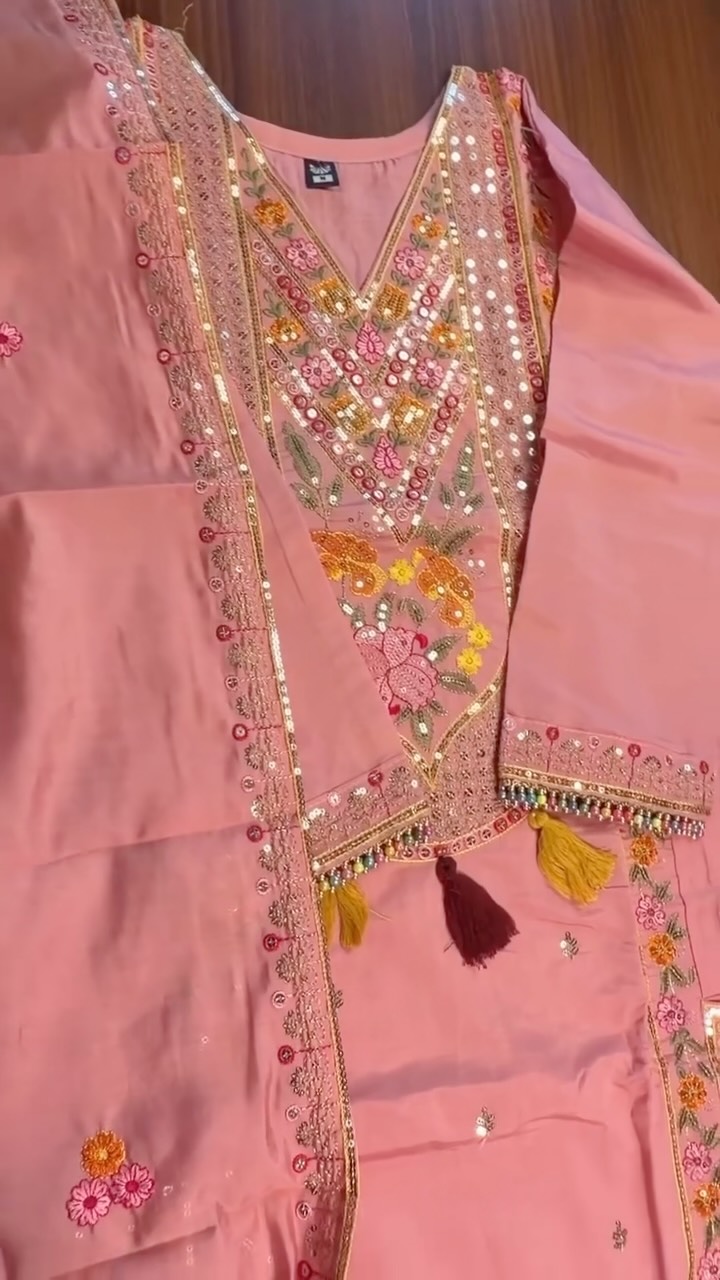Vishakha’s finds Facebook ad: premium beautiful suit