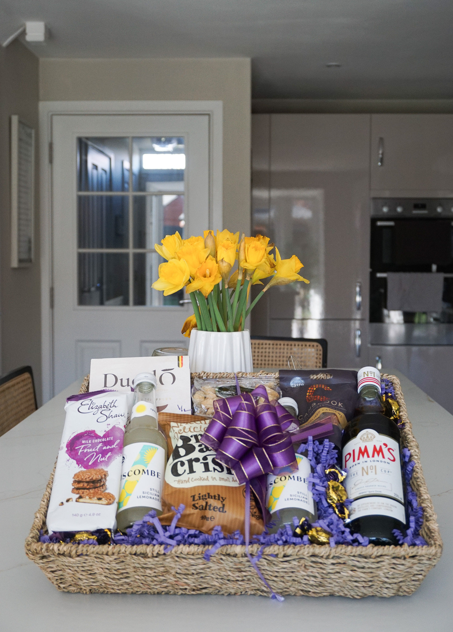 Hampergifts.co.uk Facebook ad: If there’s ever a perfect spring hamper… this…
