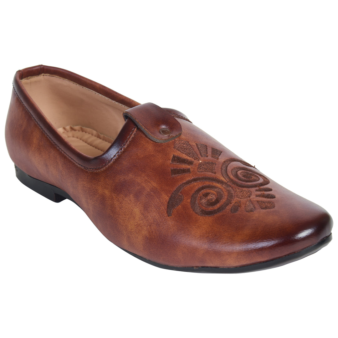 Kolapuri Centre Shopping Utsav Facebook ad: Shop Leather Jutti & Shoes at Best Prices!