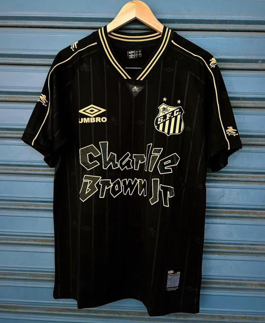 Eleganceapparel.xyz Facebook ad: Shop for your favorite jerseys and sportwears