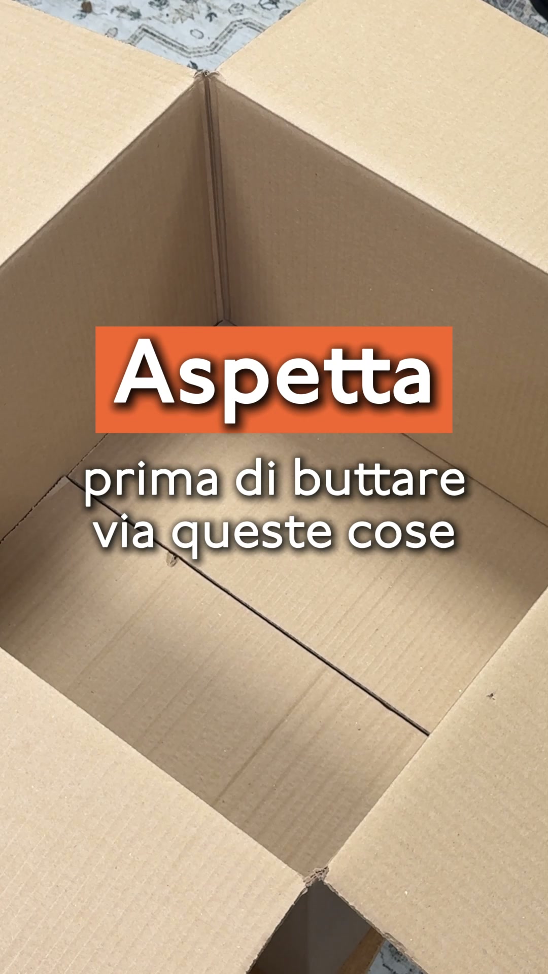 Vintage.com Facebook ad: Clicca qui per vedere tutti gli articoli che compriamo