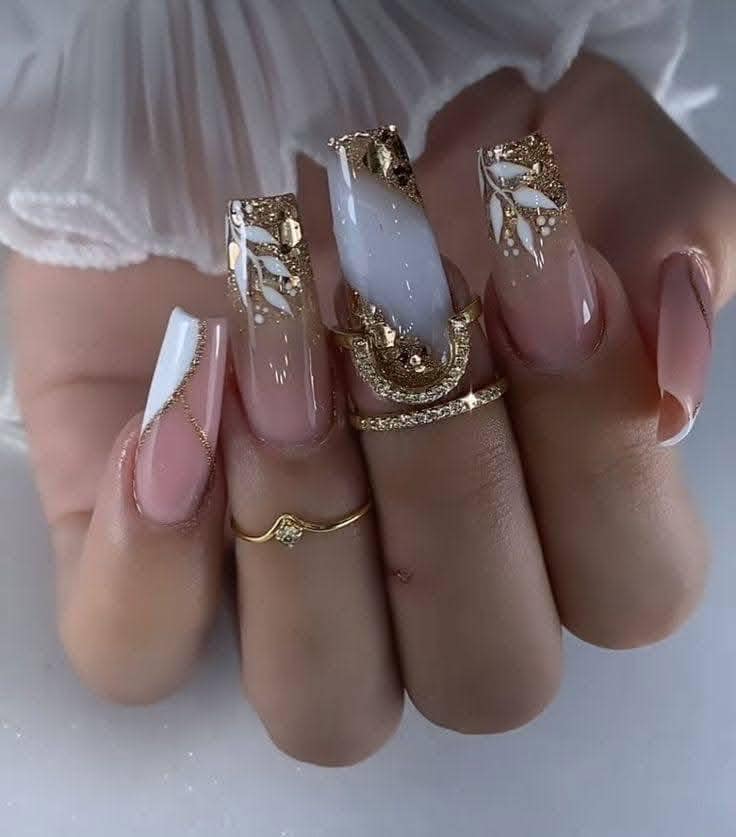 Kley Beauty Salon & Spa Facebook ad: The Perfect Place For Your Beautiful Nails