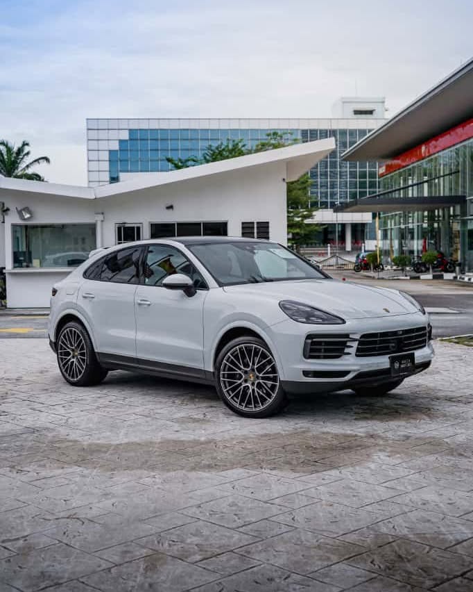Aidil Shah Abu Bakar Facebook ad: 2020 Porsche cayenne coupe sports chrono package