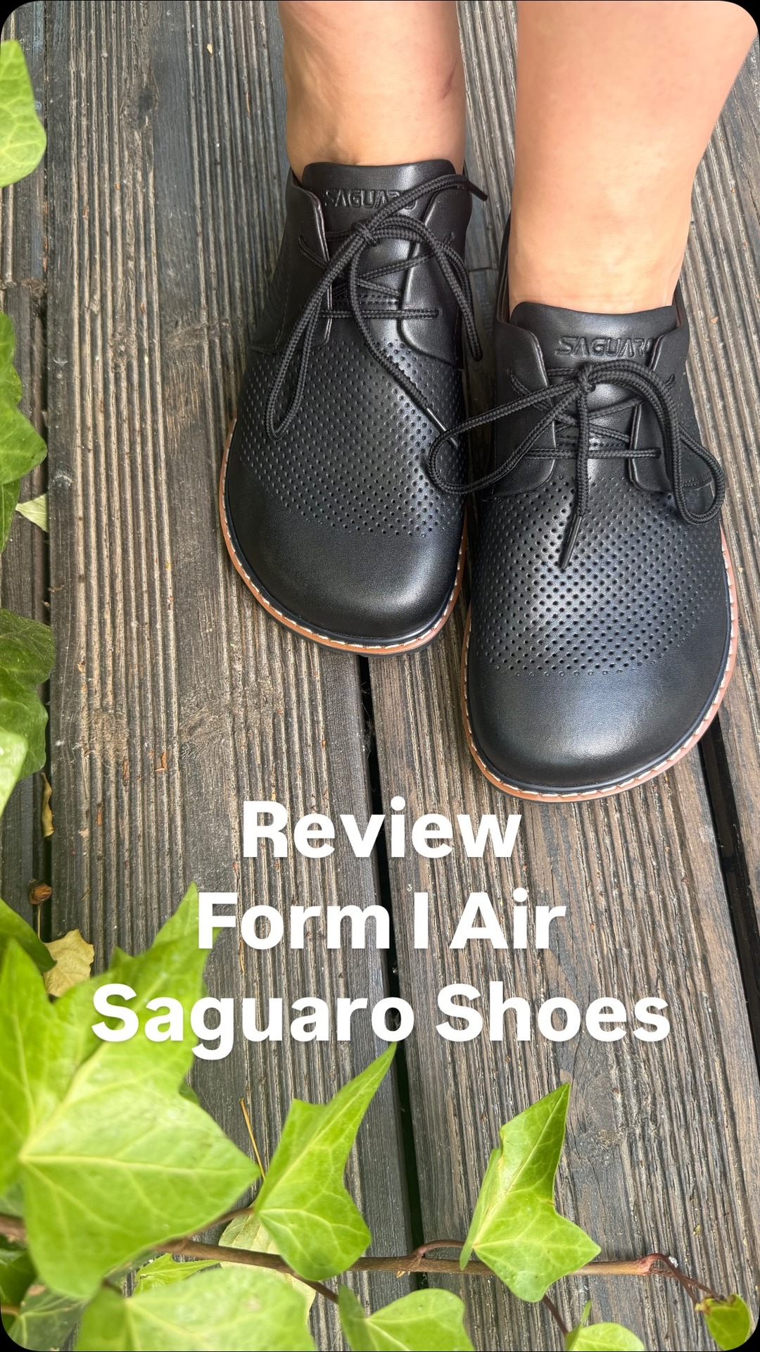 Saguaro Es Facebook ad: Calzado barefoot unisex de estilo formal, ideal para…