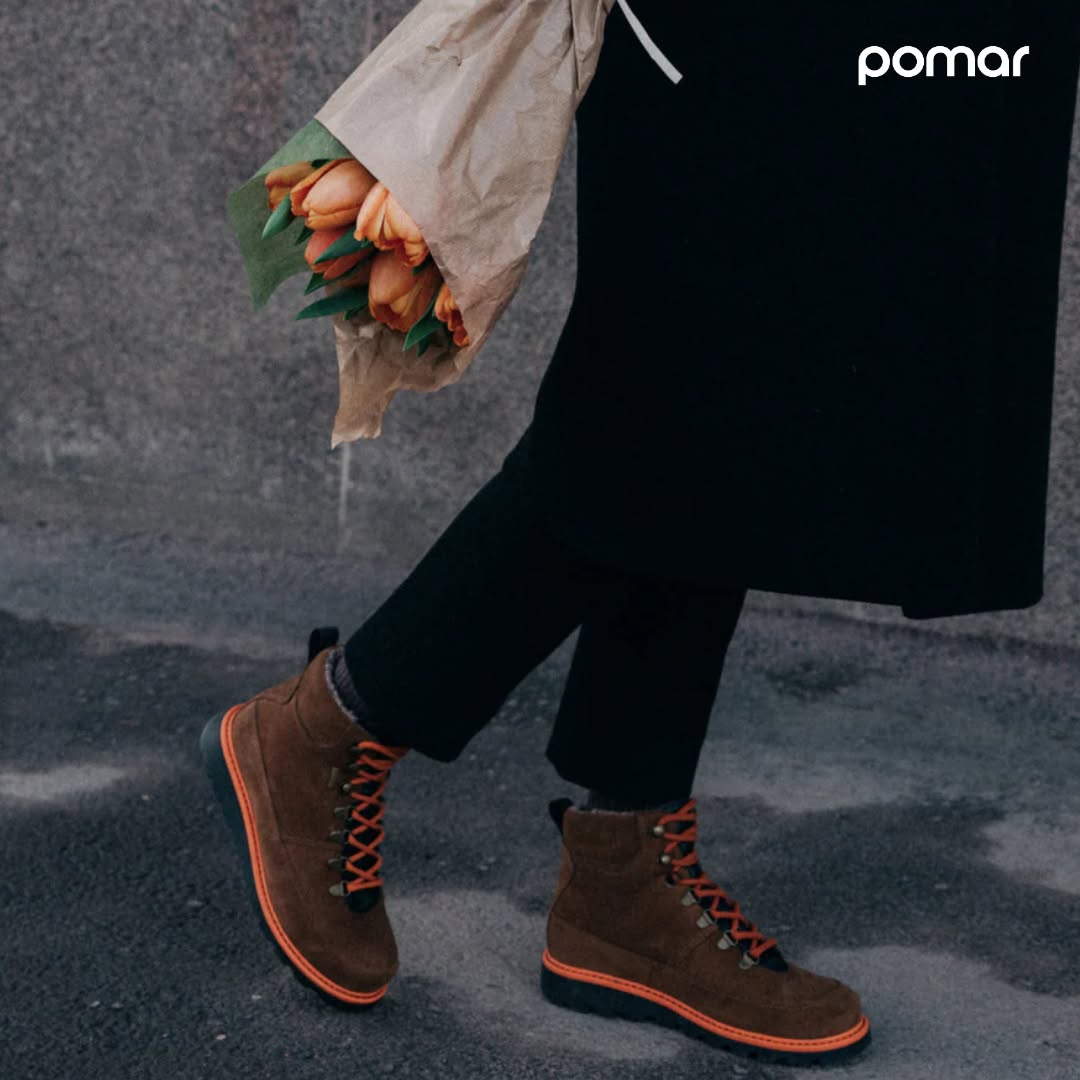 Pomar Shoes Facebook ad: Dark days. Bold steps.