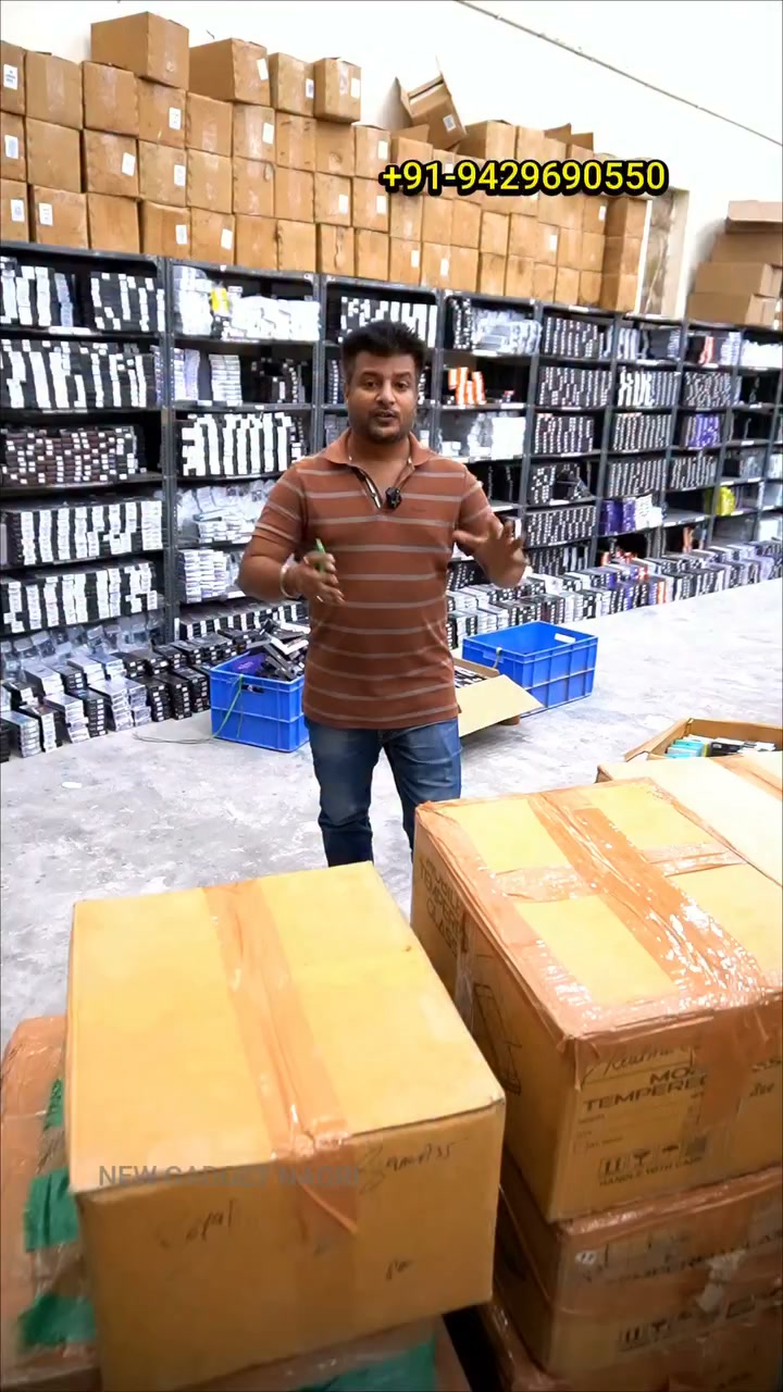 Thecollectionkb Facebook ad: Mobile Accessories Wholesale