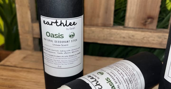 EarthLee by Sarah P Facebook ad: Natural. Non-toxic. Bath & Beauty products.